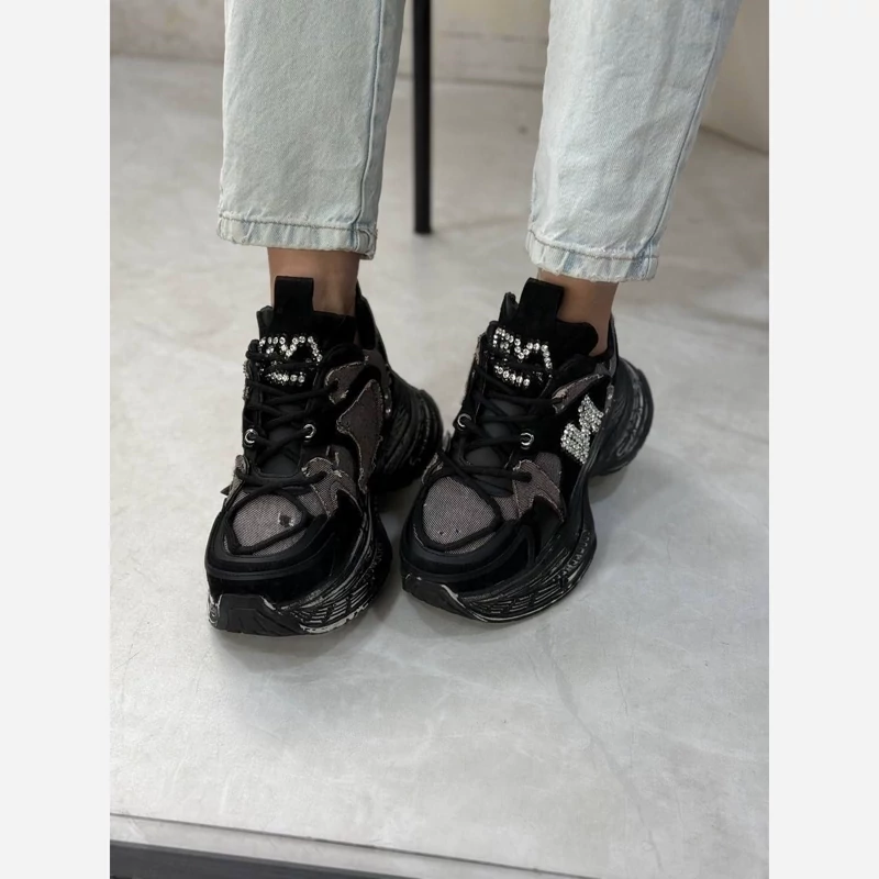 کتونی  NEW BALANCE کتونی  زیره پیو 6 سانت    کف بندی طبی  متریال ترک استپ دار شیک و راحت با ضمانت