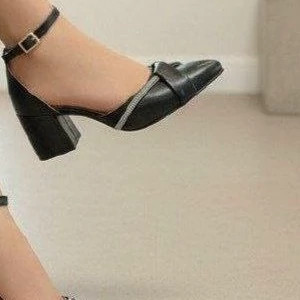 کفش مجلسی جدید مدل همیشه پر فروش سایز بندی 37-38-39-40-41پاشنه پنچ سانت