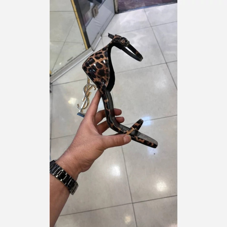 صندل مجلسی پاشنه دار جذاب y.s.l دارای رنگبندی جدید پاشنه ده سانت زیره میکرولایت