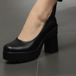 کفش جدید سایزبندی 37 تا41 اندازه پاشنه7 سانت زیره پی یودلتا ارسال پستی رایگان