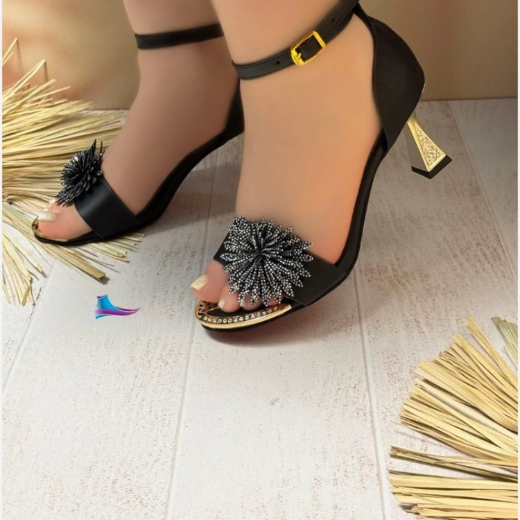 صندل مجلسی کد 501 قالب استاندارد گل دار جدید کیفیت عالی پاشنه 5cm پاخور عالی صندل پاشنه خارجی