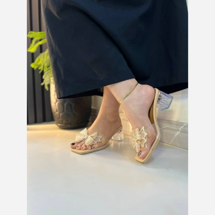 صندل کراواتی جدیدپاشنه 4و6و9سانت هم به صورت تک وهم عمده موجوده تاسایز42 همه رنگی قابل سفارش است