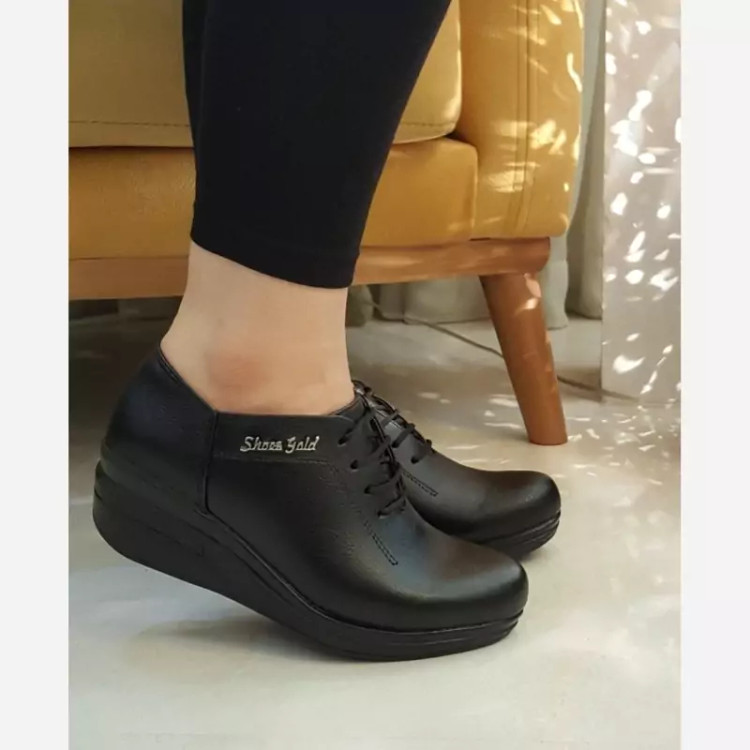 کفش طبی شوز گلدجدیدسایز 37 تا 40 موجوده 👇ارسال رایگان😘😍❤️ طبی شوزگلد😍❤️😘❤️ فوق العاده پرفرووووش😍 راحتی ؛ شیک ؛ باکیفیت😍 😘بسیاااار خوش پا😍❤️خانمهایی که یه کار سبک و راحت و شیک میخان این مدل عالیه❤️😍😘