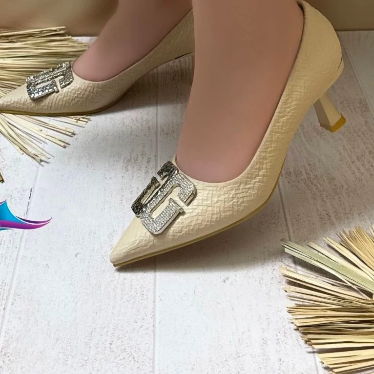 کفش مجلسی کد 925  قالب استاندارد  جنس عالی  پاشنه 5cm پاخور شیک  سگک جی جدید