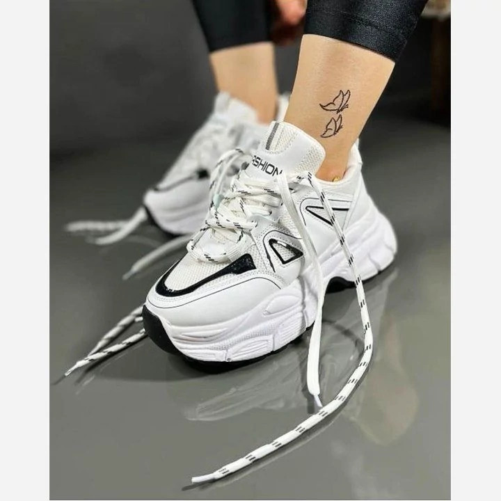 کتونی مدل کاستا جدید👟شناسه : #75048 👟نام : مدل کاستا 👟پاشنه 5 و نیم سانتی 👟جنس : رویه فوم حولهای و پارچه 👟 رنگ بندی : سفید - کرم - 👟 سایز ها : 37 - 38 - 39 - 40 - ♻️زیره پیو بسیار سبک♻️ ♻️پاخور عالی ، قالب استاندارد♻️ ♻️ارسال رایگان وفوری مثل جت♻️