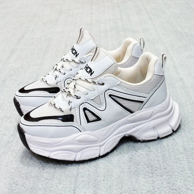 کتونی مدل کاستا جدید👟شناسه : #75048 👟نام : مدل کاستا 👟پاشنه 5 و نیم سانتی 👟جنس : رویه فوم حولهای و پارچه 👟 رنگ بندی : سفید - کرم - 👟 سایز ها : 37 - 38 - 39 - 40 - ♻️زیره پیو بسیار سبک♻️ ♻️پاخور عالی ، قالب استاندارد♻️ ♻️ارسال رایگان وفوری مثل جت♻️