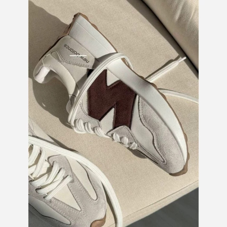 کتونی New Balance لژ 4سانت استپ دار کف بندی طبی متریال ترک شیک و راحت ارسال رایگان