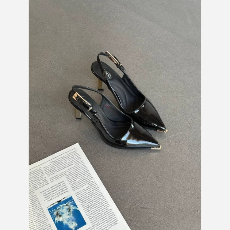 صندل ZARA پاشنه 7 سانت الکترو استاتیک وارداتی جنس ورنی براق دور مچی قابل تنظیم با قالب ترک راحت ارسال رایگان