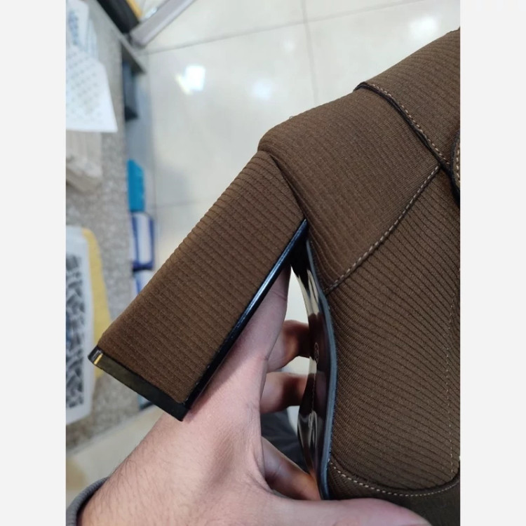 کفش مجلسی جدیدسایزبندی36 تا41 رنگبندی مشکی قهوه ای سبز اندازه پاشنه 10 سانت زیره میکرو ارسال پستی رایگان