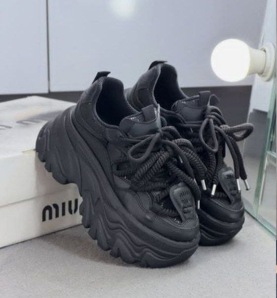 کتونی MIU MIU زنانه لژ 8 سانت جلوبندی استپ دار جنس رویه چرم کف بندی طبی غالب ترک شیک و راحت رنگبندی: تمام رنگ بندی موجود سایز۳۷ تا۴۰ ارسال رایگان